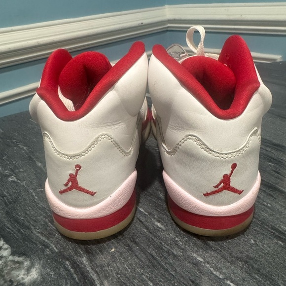 Jordan Kids Sneakers White and Red - Picture 4 of 14